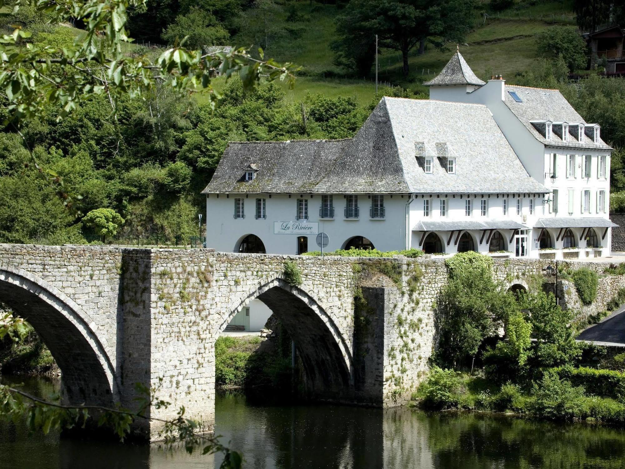 Hotel La Riviere Entraygues-sur-Truyere Exterior photo